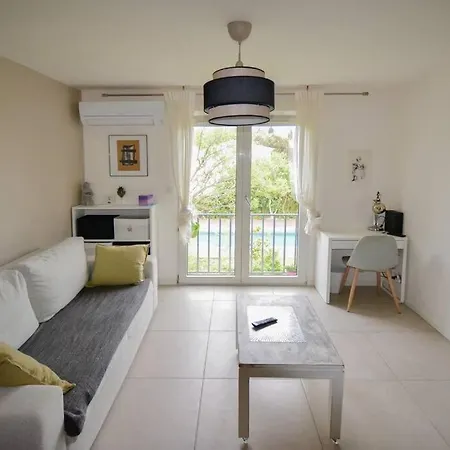 Pompignane Avec Parking Gratuit